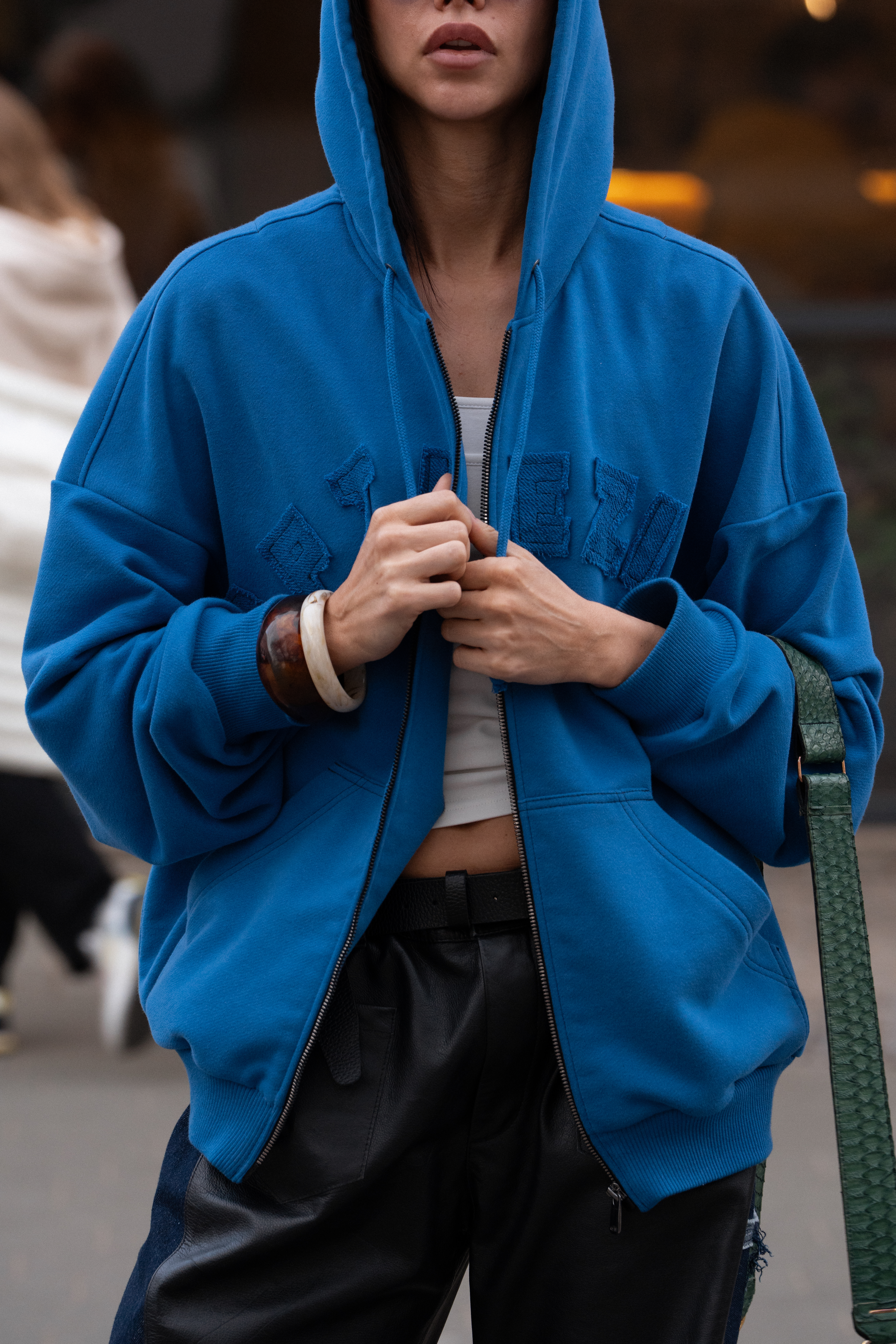 Худи в синем цвете